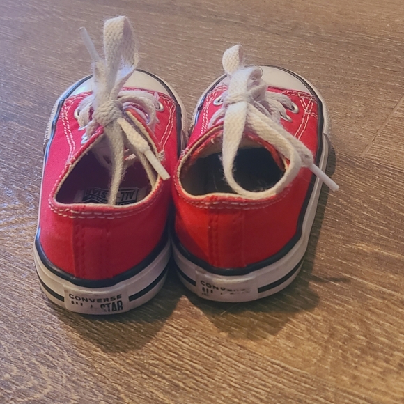 Red Converse Infant 7 - Picture 2 of 3